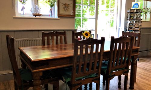 dining tables at the anchor inn exebridge